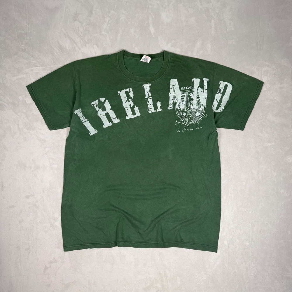 Y2K Mens Fruit of the Loom Ireland Distressed Crest Graphic Tee Large